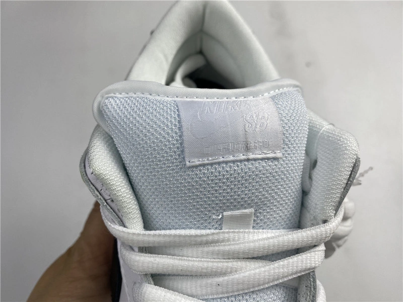Nike Dunk SB Low “Yin Yang”  313170-023