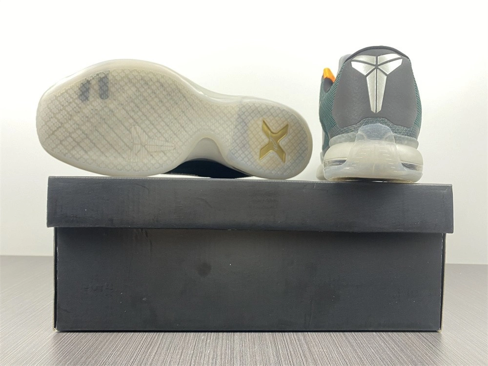 Nike Kobe 10 Flight - 705317-308