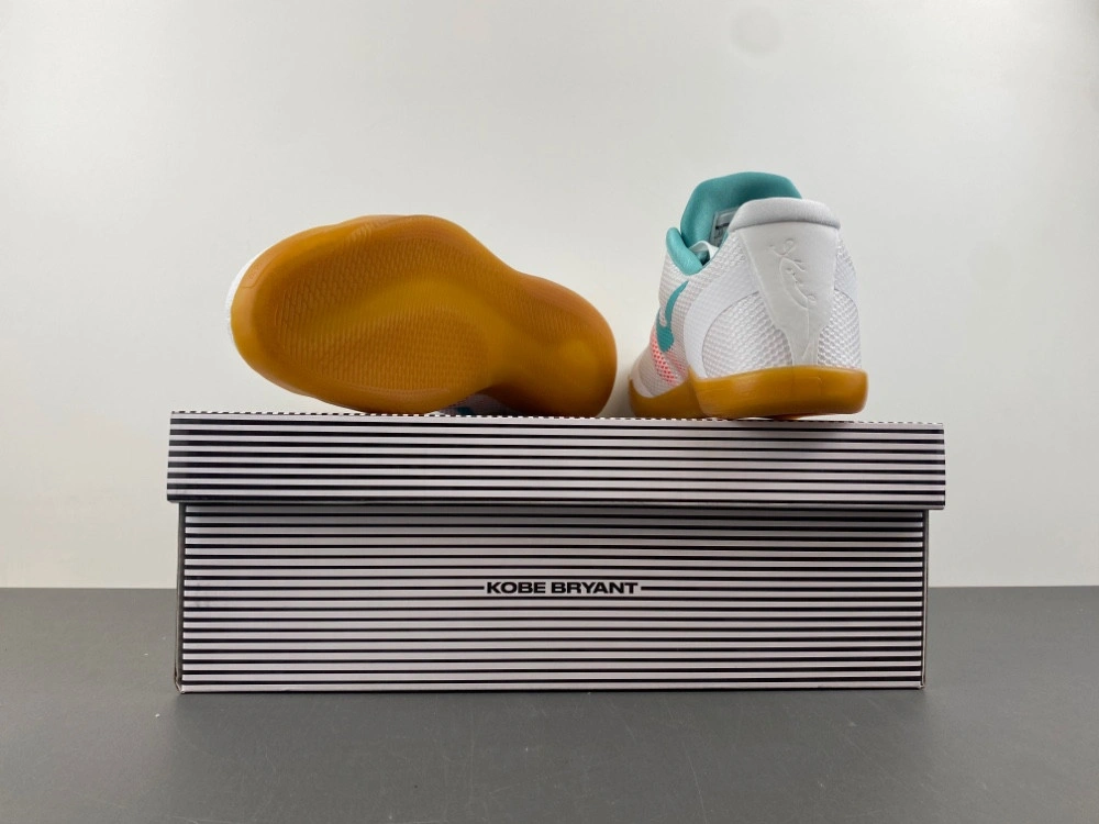 Nike Kobe 11 EP 'Summer' 836184-103