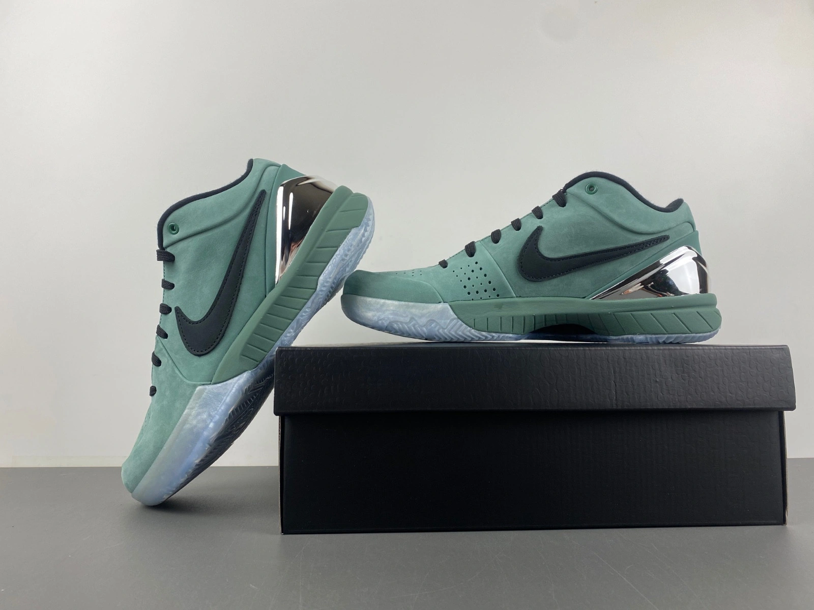 Nike Kobe 4 Protro “Girl Dad” FQ3545-300