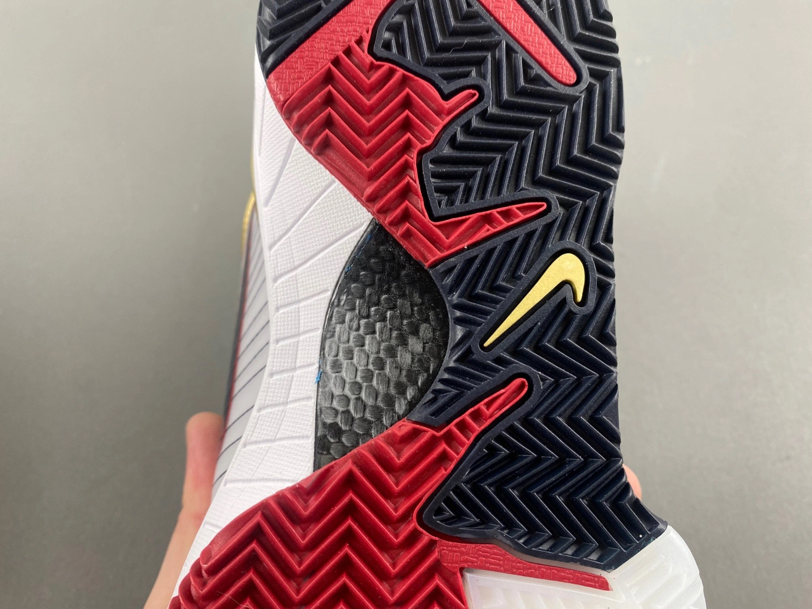 Nike Kobe 4 Protro Gold Medal FQ3544-100