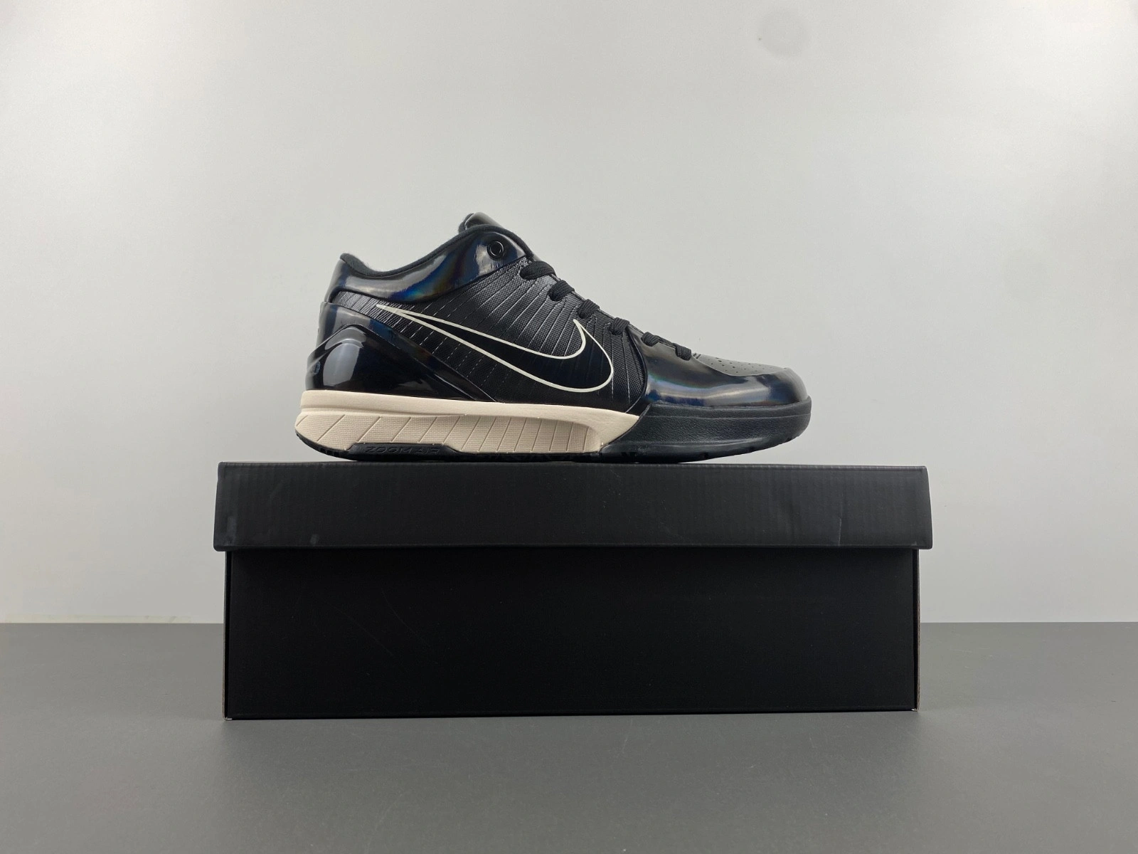 Nike Kobe 4 Protro Undefeated Black Mamba Men's  CQ3869-001
