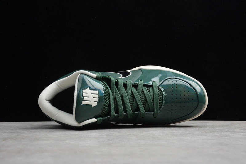 Nike Kobe 4 Protro Undefeated Milwaukee Bucks  CQ3869-301