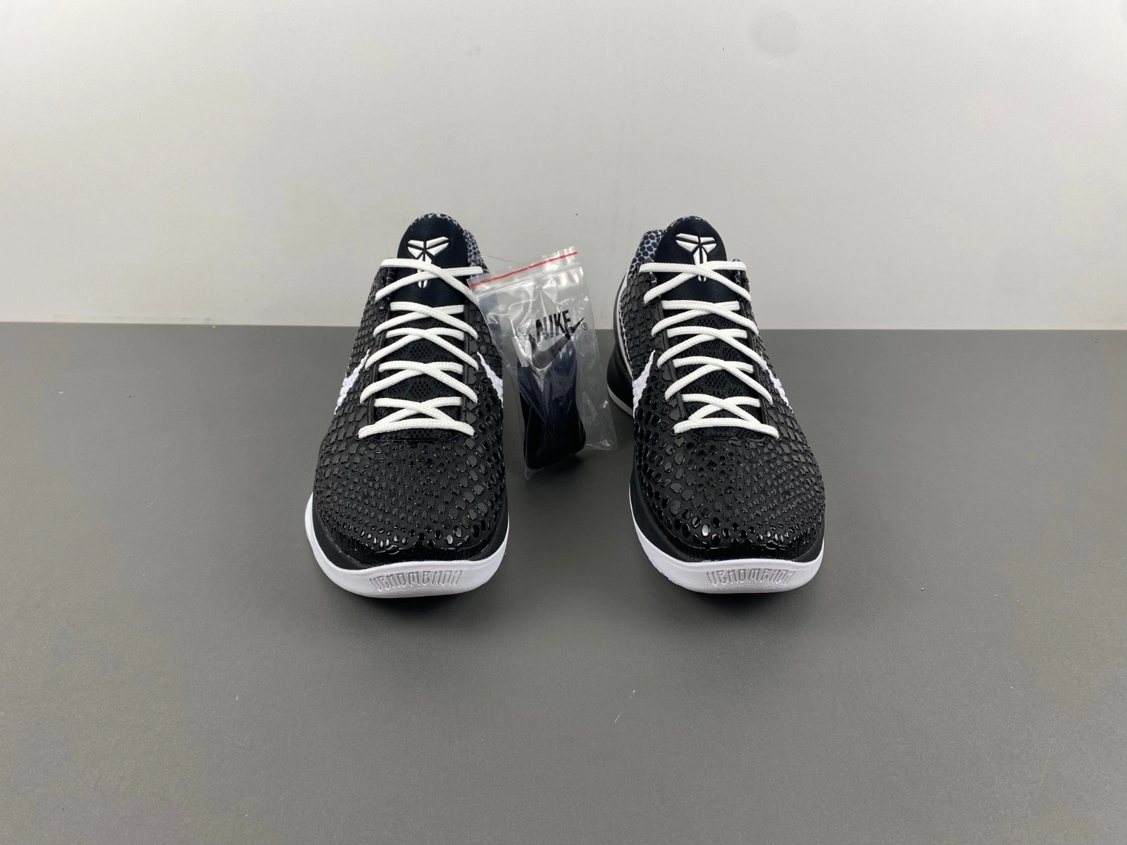 Nike Kobe 6 Protro Mambacita Sweet 16  CW2190-002