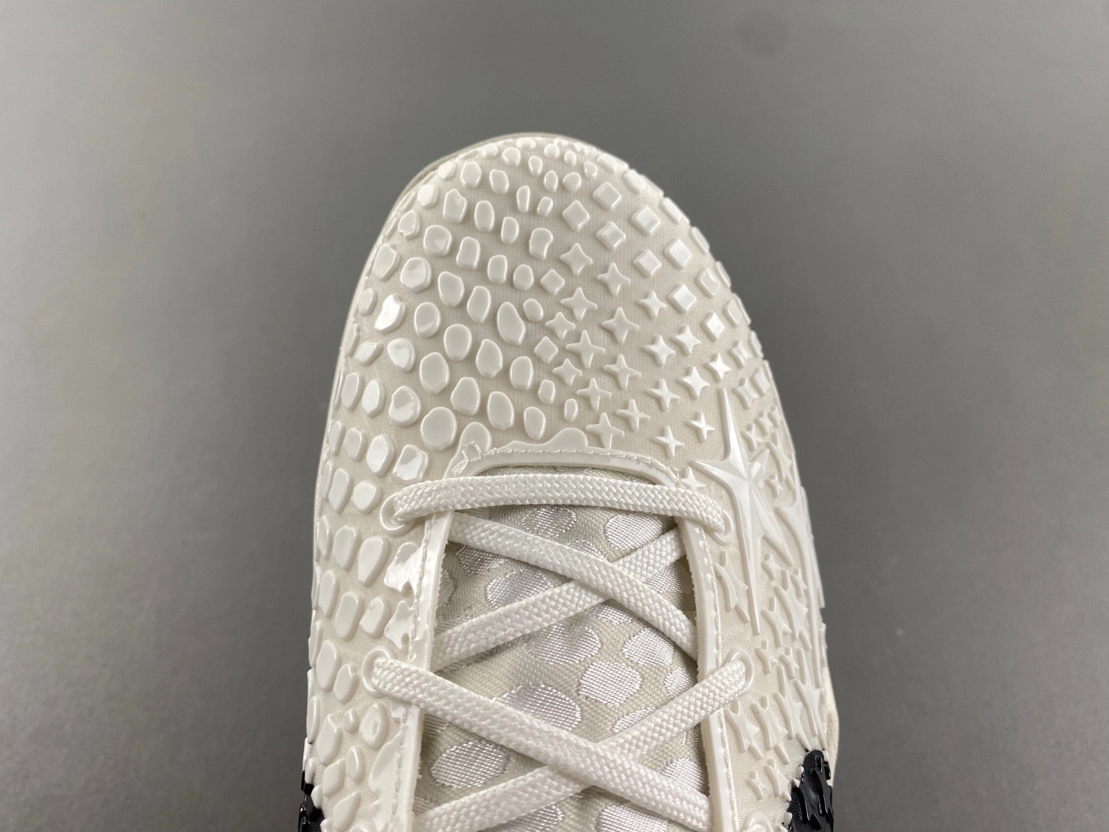 Nike Kobe 6 Protro “Sail”  FQ3546-100