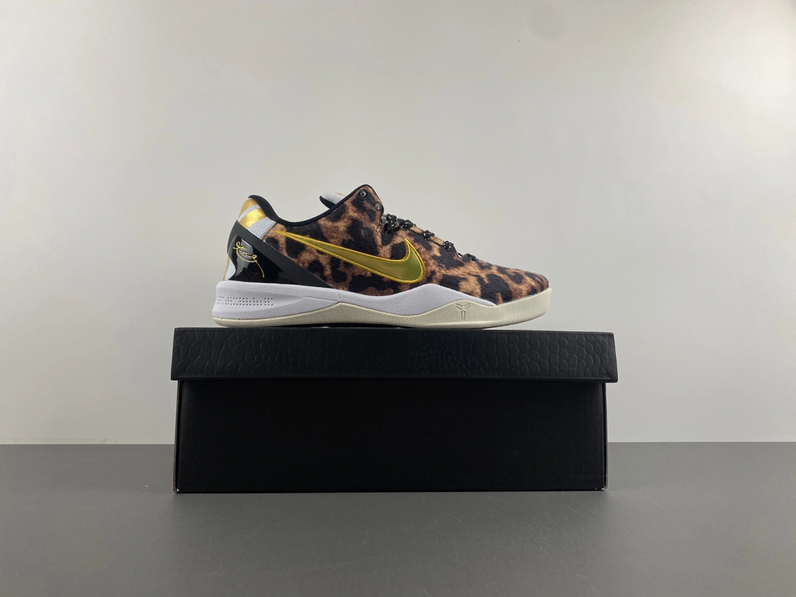 Nike Kobe 8 PROTRO “LEOPARD” PE FJ9364-305