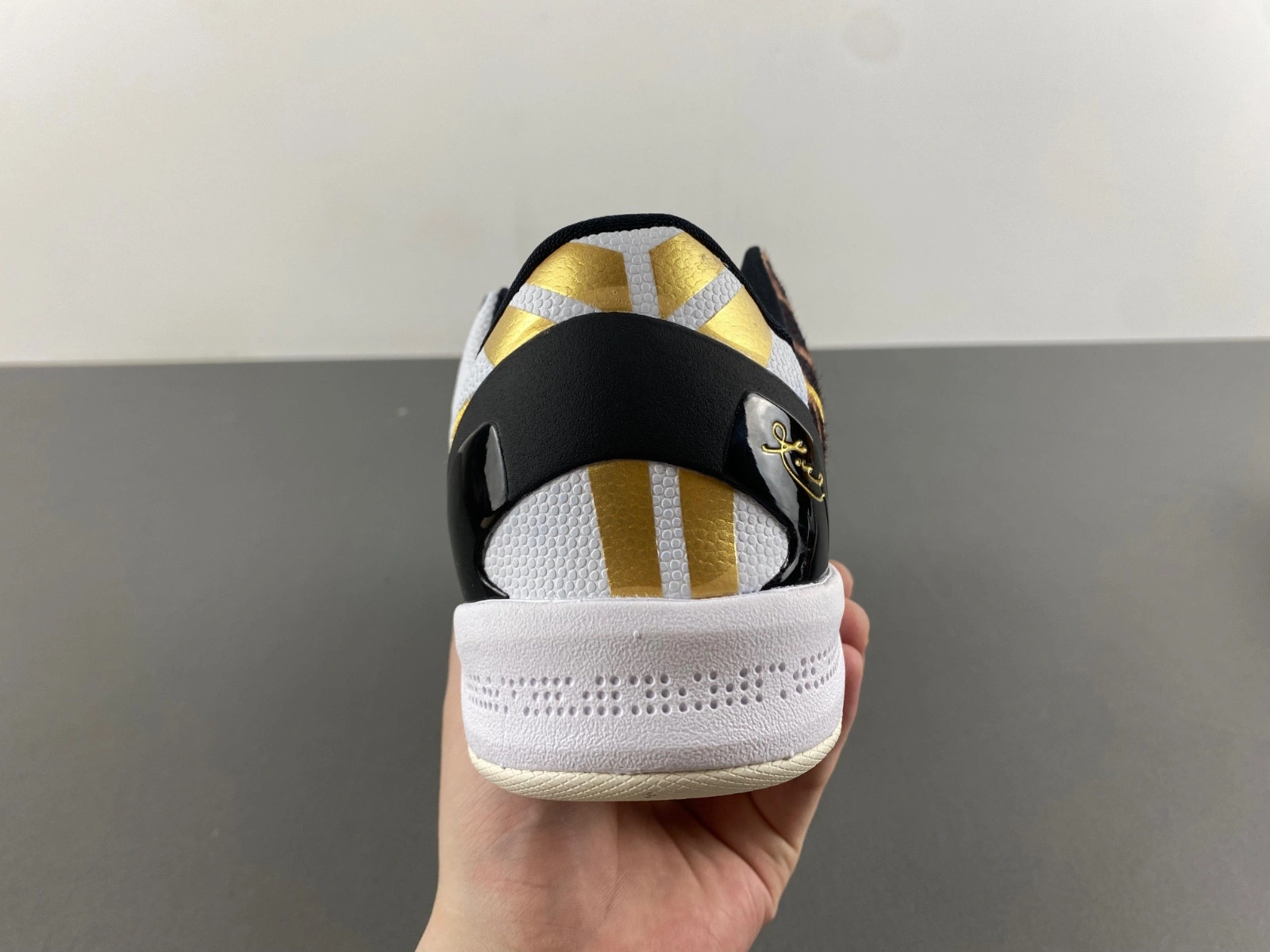 Nike Kobe 8 PROTRO “LEOPARD” PE FJ9364-305