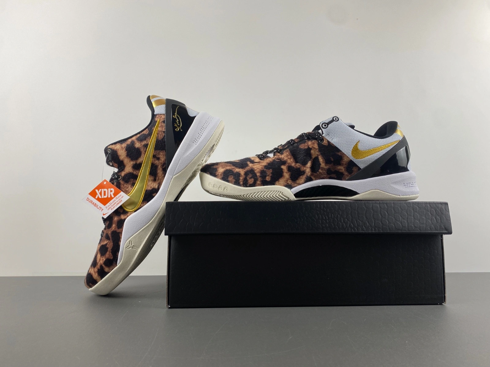 Nike Kobe 8 PROTRO “LEOPARD” PE FJ9364-305