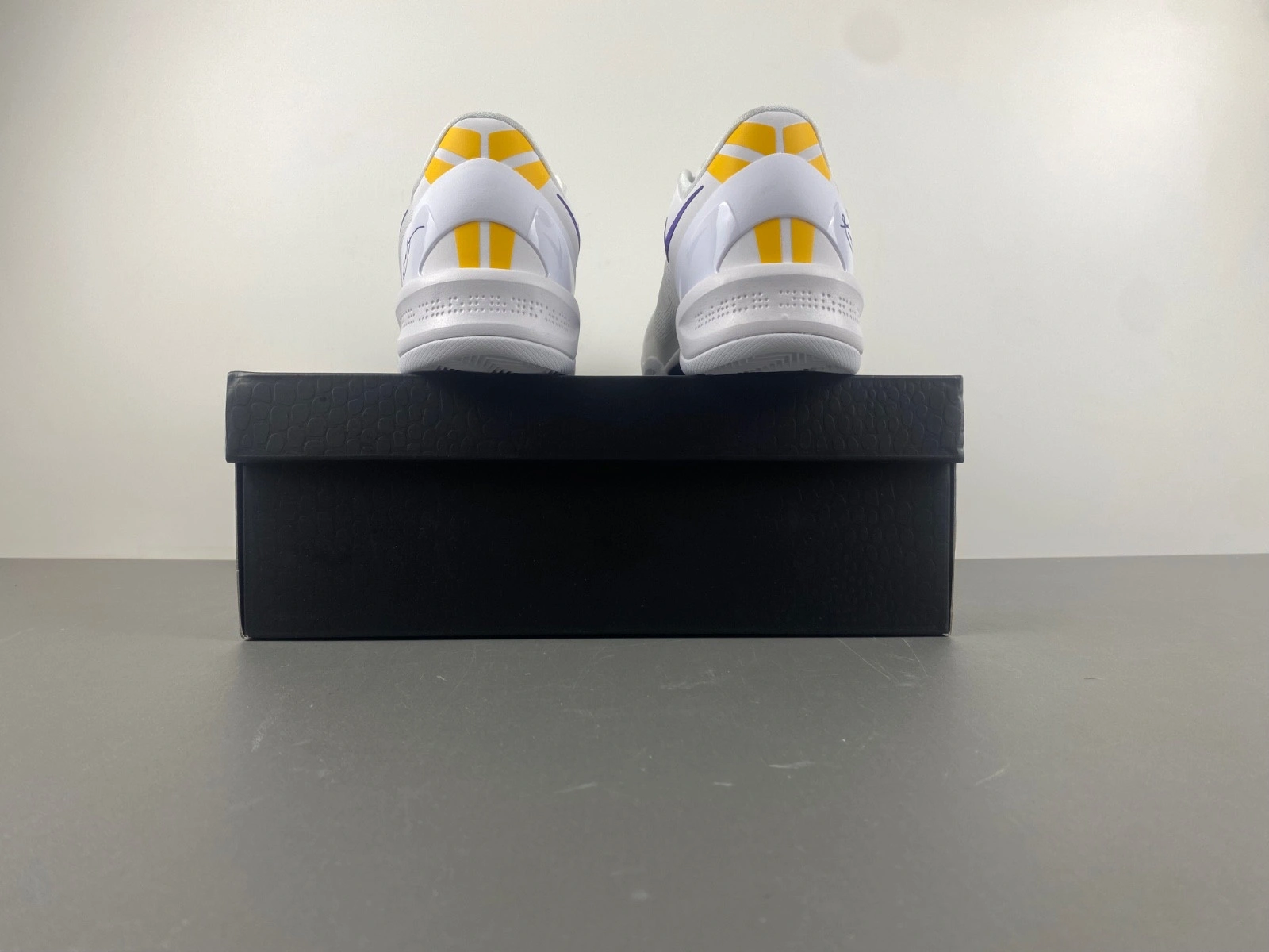 Nike Kobe 8 Protro Lakers Home  HF9550-100