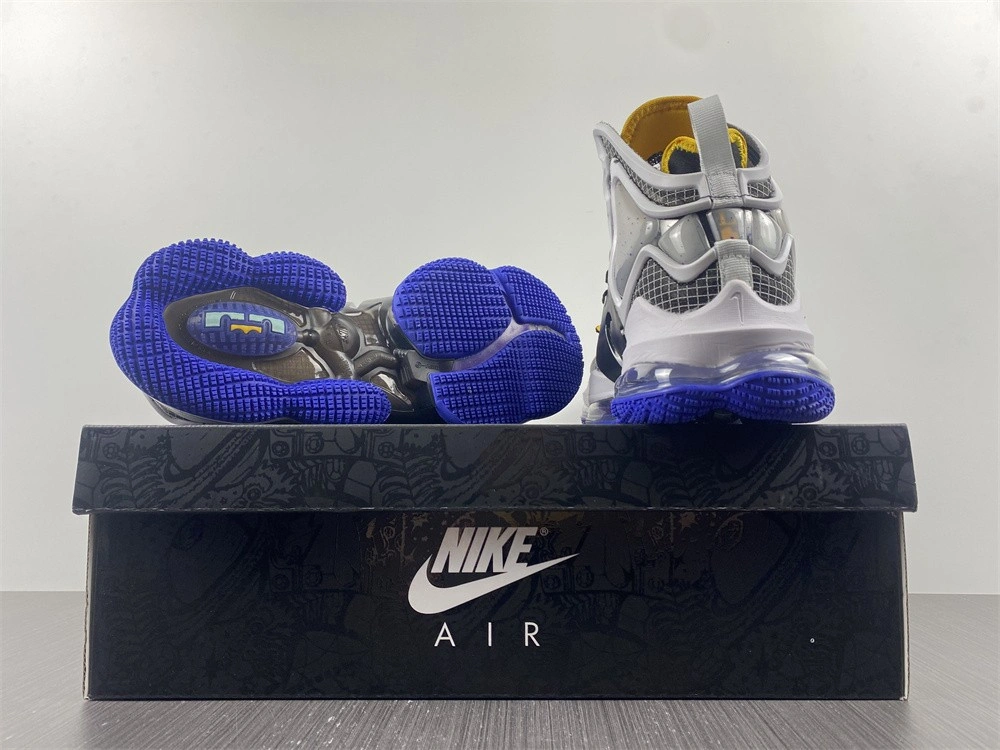 Nike LeBron 19 Hardwood Classic DC9340-002