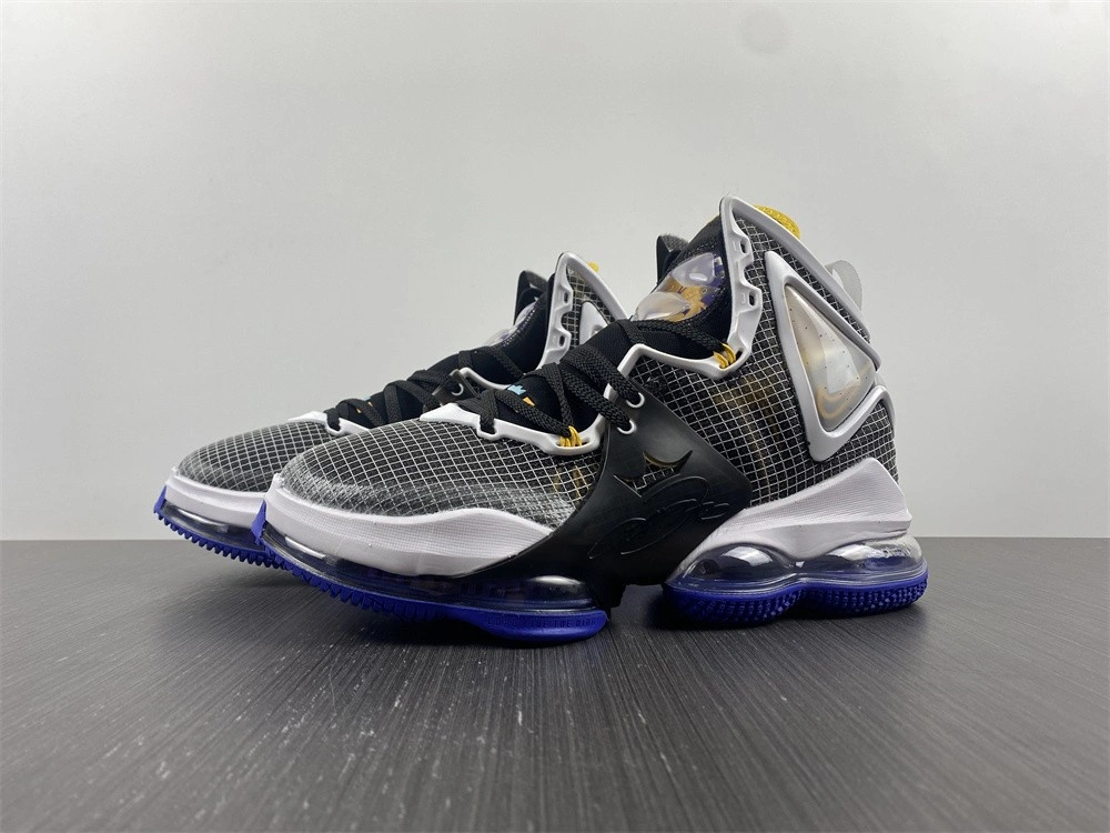 Nike LeBron 19 Hardwood Classic DC9340-002