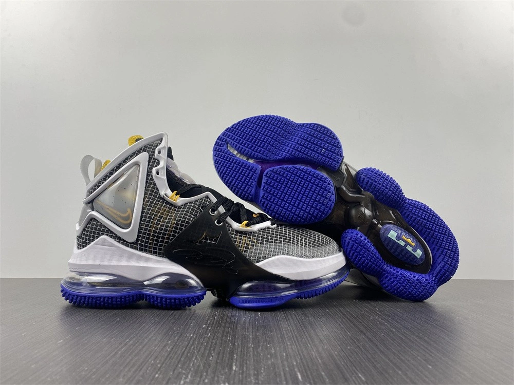 Nike LeBron 19 Hardwood Classic DC9340-002