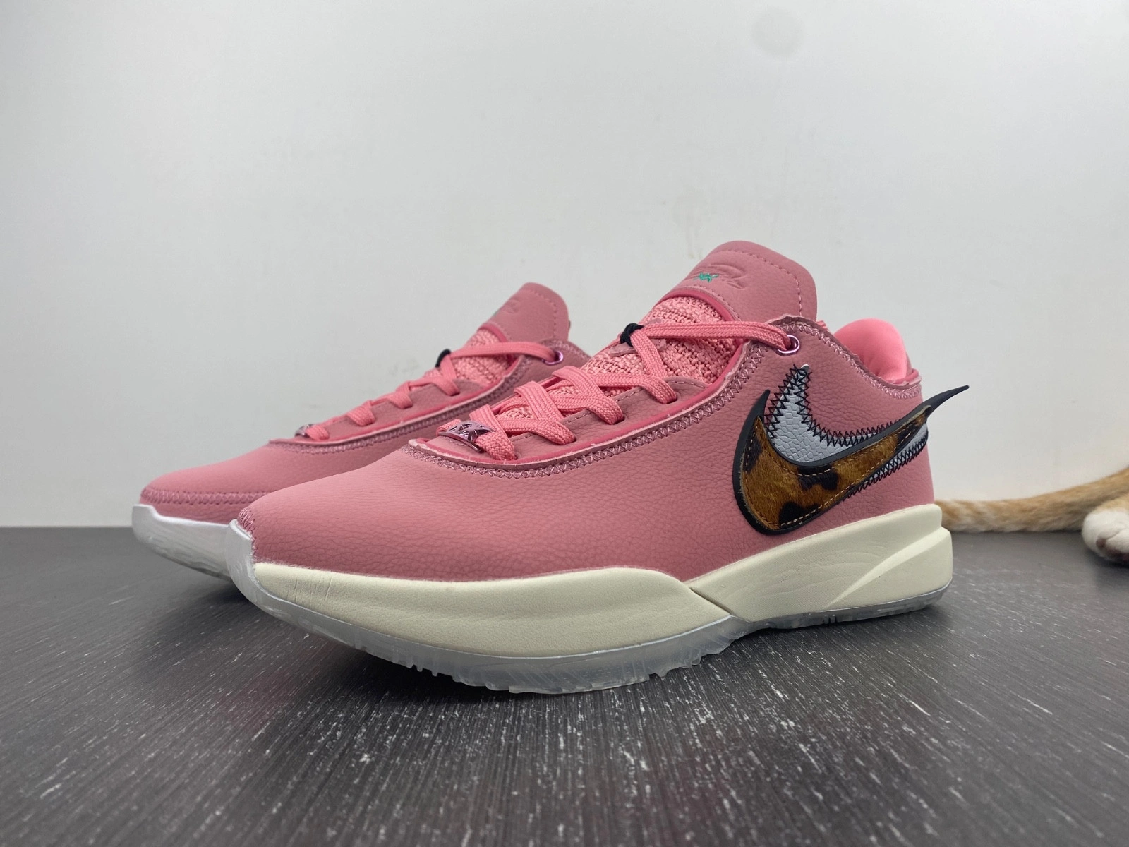 Nike LeBron 20 South Beast  DQ3827-900