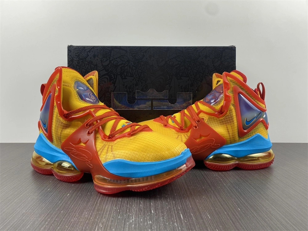 Nike Lebron 19 Tune Squad  DC9342-800