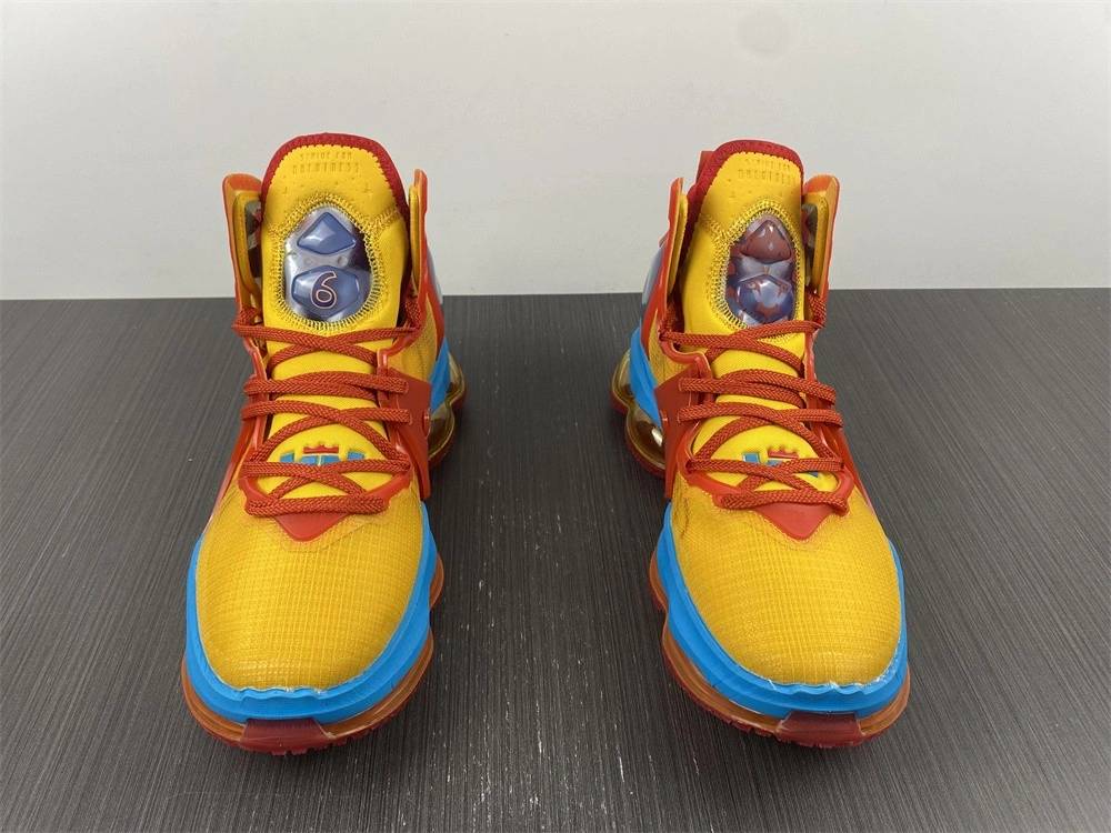Nike Lebron 19 Tune Squad  DC9342-800