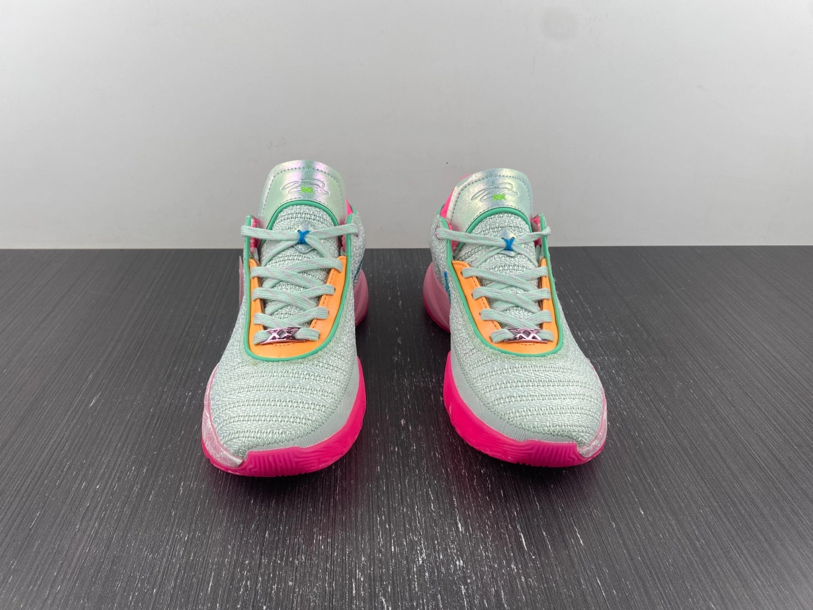 Nike Lebron 20 LBJ20  DJ5422-300