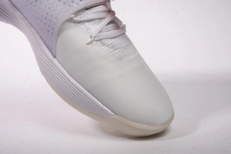 Nike React Hyperdunk 2017 Flyknit OWT  AJ4578-100
