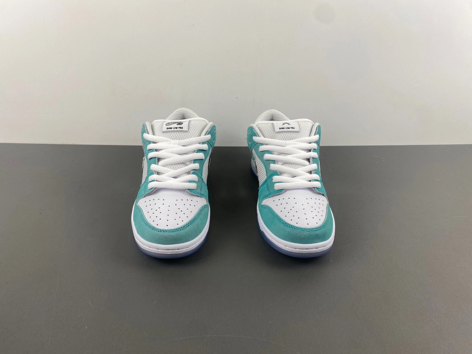 Nike SB Dunk Low April Skateboards Men's   FD2562-400