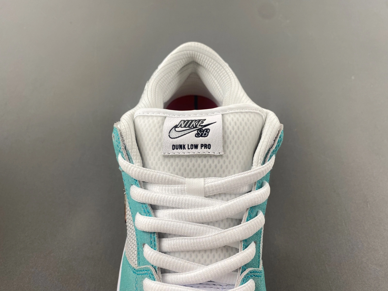 Nike SB Dunk Low April Skateboards Men's   FD2562-400