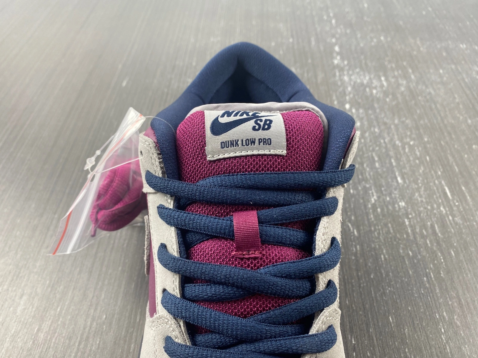 Nike SB Dunk Low Atmosphere Grey True Berry  BQ6817-001