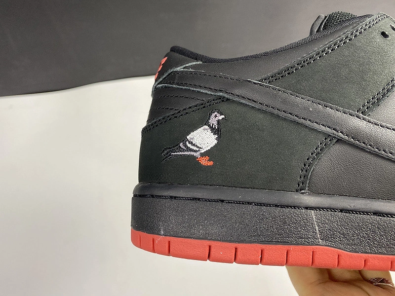 Nike SB Dunk Low Black Pigeon - 883232-008
