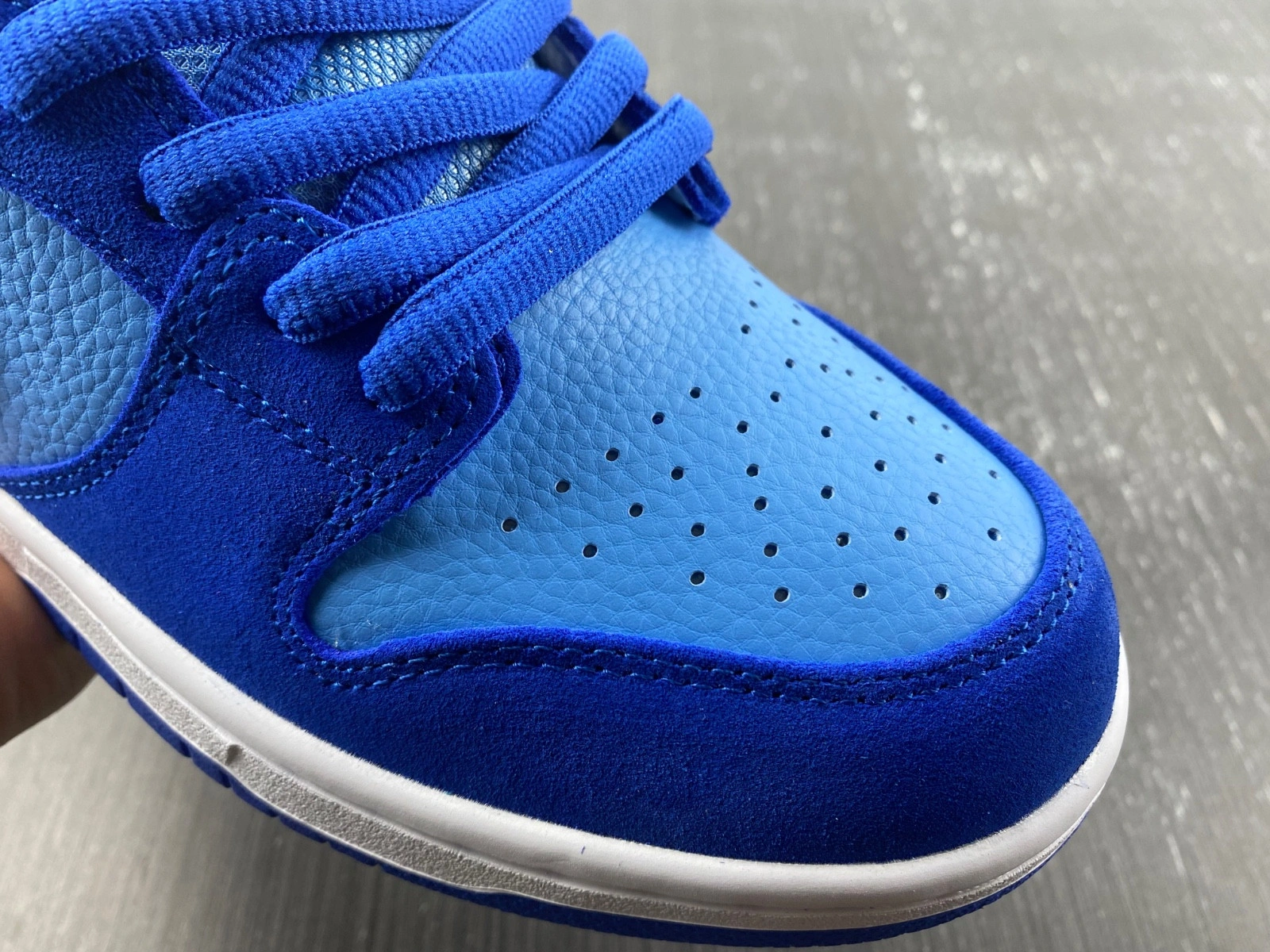 Nike SB Dunk Low Blue Raspberry - DM0807-400