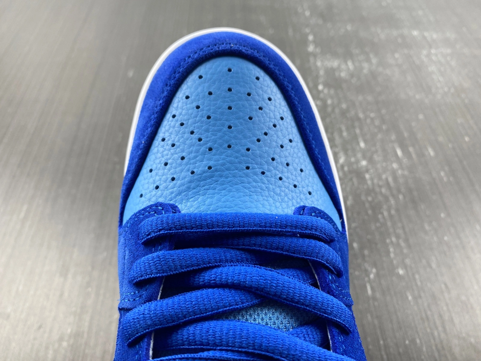 Nike SB Dunk Low Blue Raspberry - DM0807-400