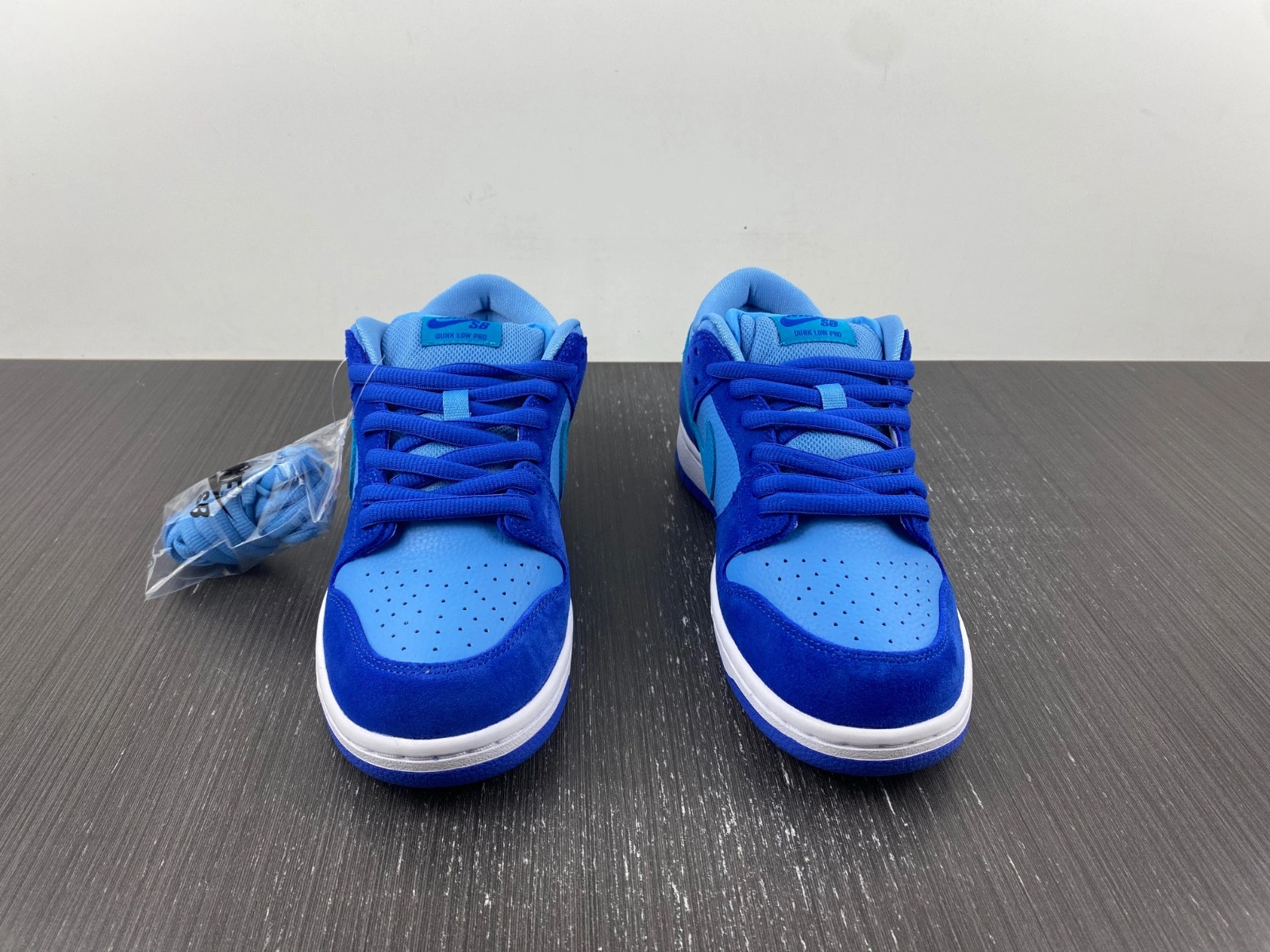 Nike SB Dunk Low Blue Raspberry - DM0807-400