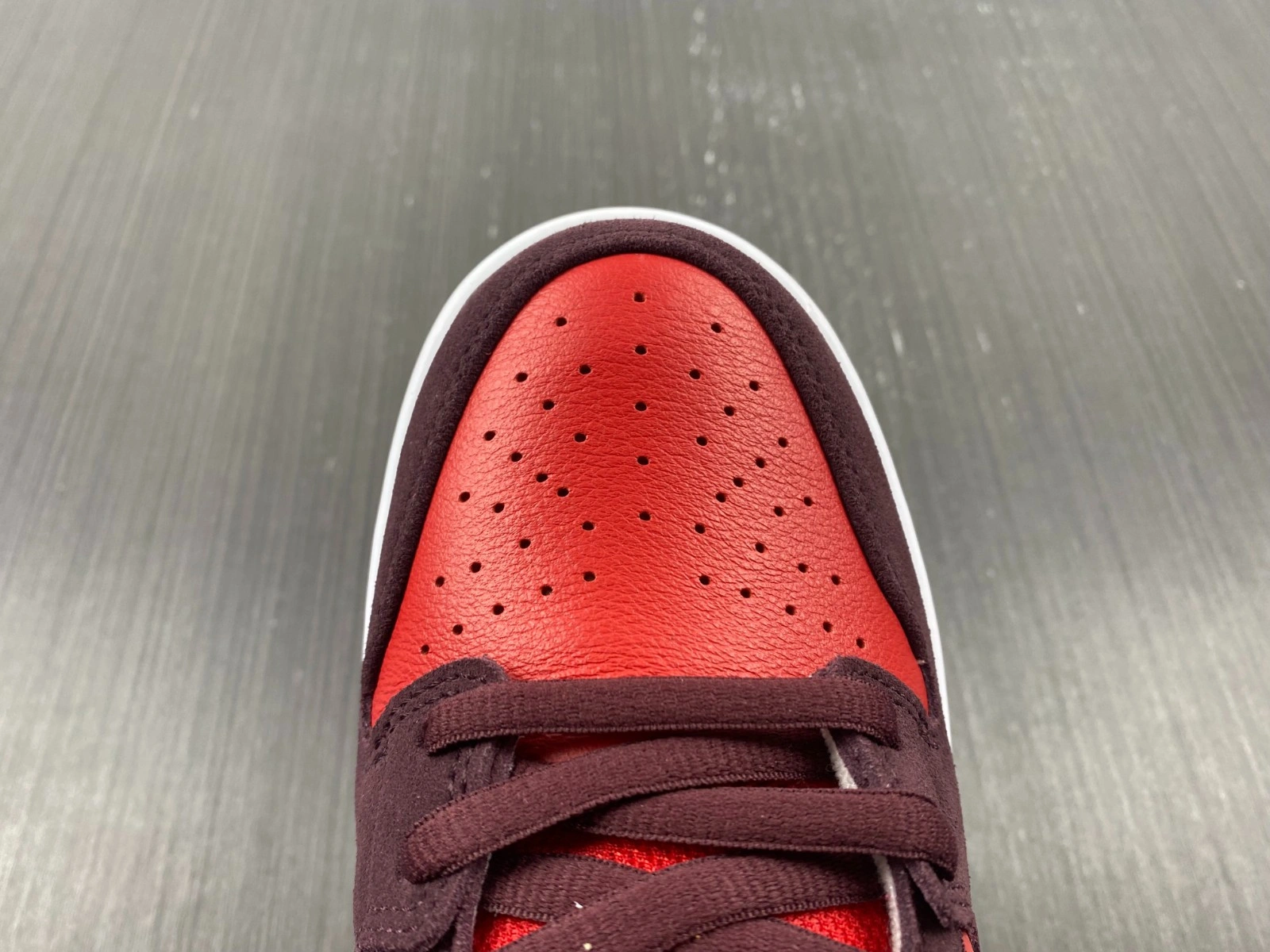 Nike SB Dunk Low Cherry - DM0807-600
