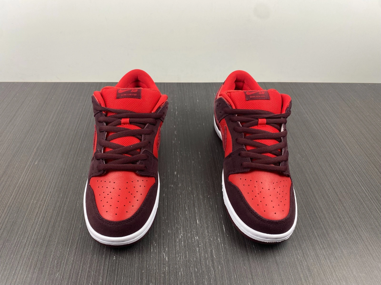 Nike SB Dunk Low Cherry - DM0807-600