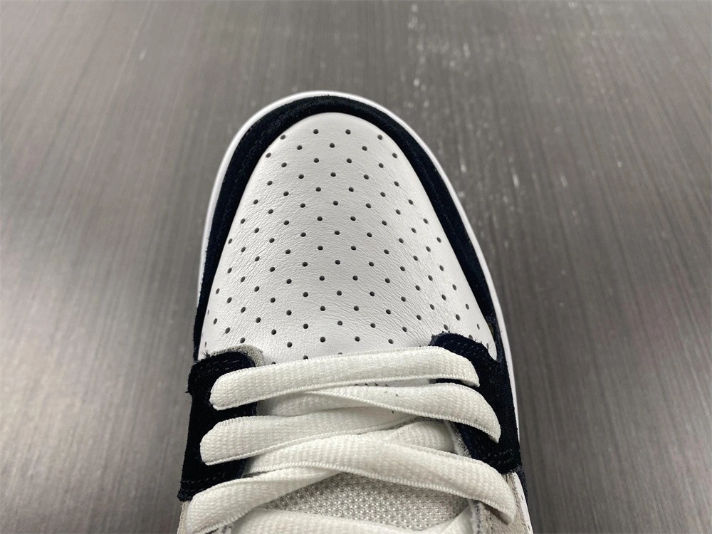 Nike SB Dunk Low Chlorophyll - BQ6817-011