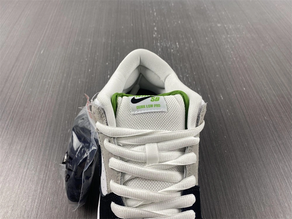 Nike SB Dunk Low Chlorophyll - BQ6817-011