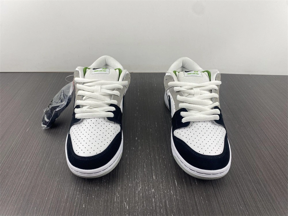 Nike SB Dunk Low Chlorophyll - BQ6817-011