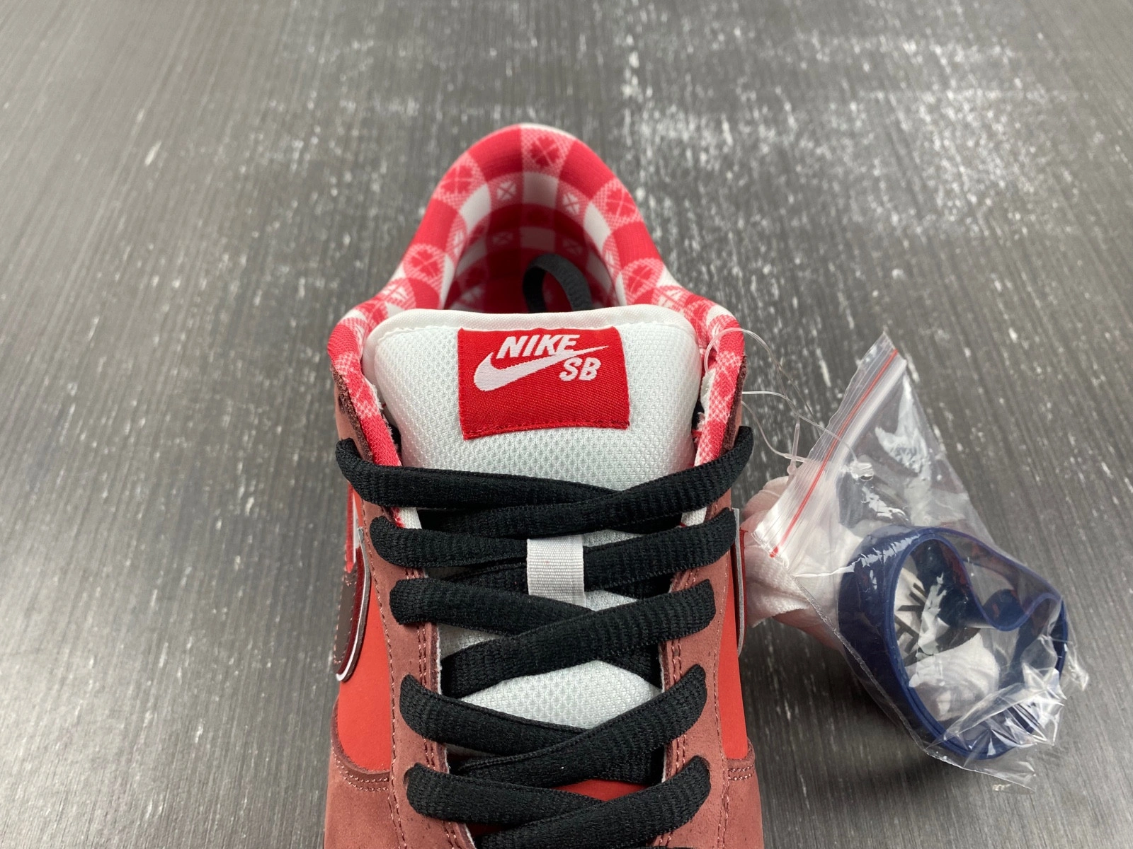 Nike SB Dunk Low Concepts Red Lobster  313170-661