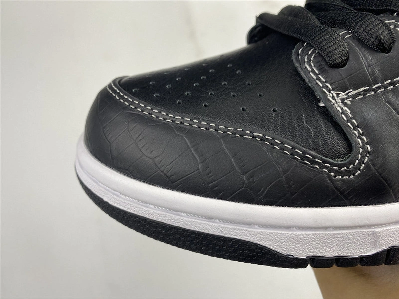Nike SB Dunk Low Diamond Supply Co Black Diamond  BV1310-001