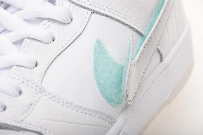 Nike SB Dunk Low Diamond Supply Co White Diamond BV1310-100