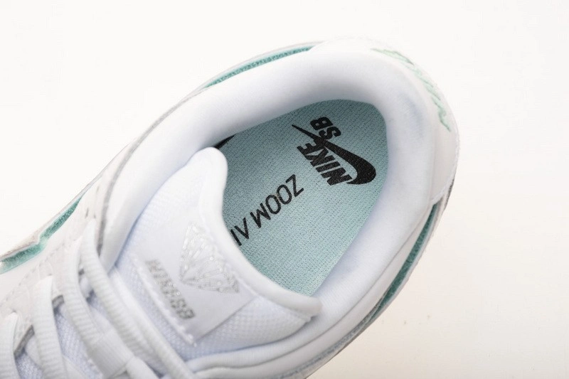 Nike SB Dunk Low Diamond Supply Co White Diamond BV1310-100