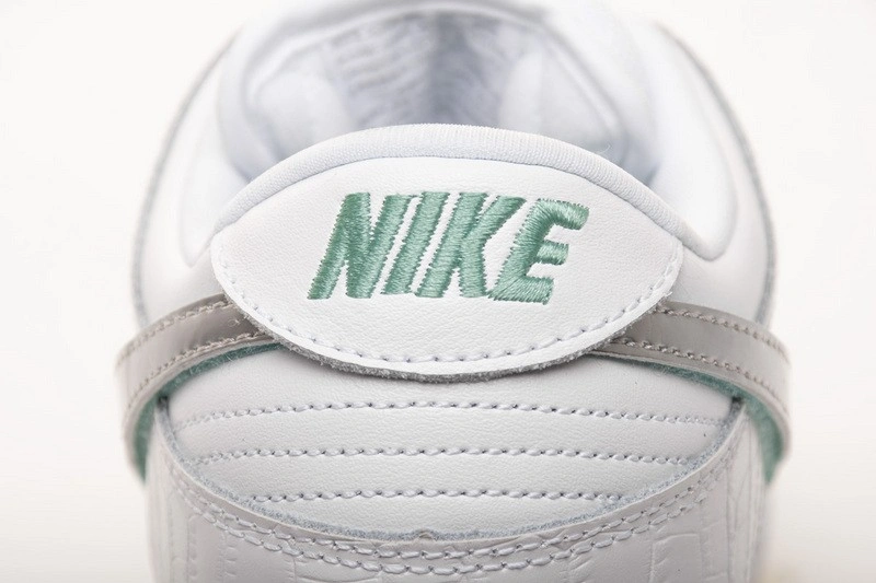 Nike SB Dunk Low Diamond Supply Co White Diamond BV1310-100