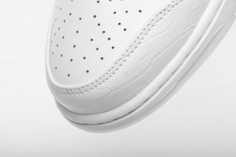 Nike SB Dunk Low Diamond Supply Co White Diamond BV1310-100