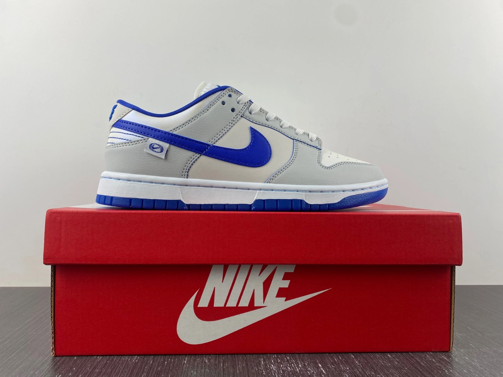 Nike SB Dunk Low FB1841-110