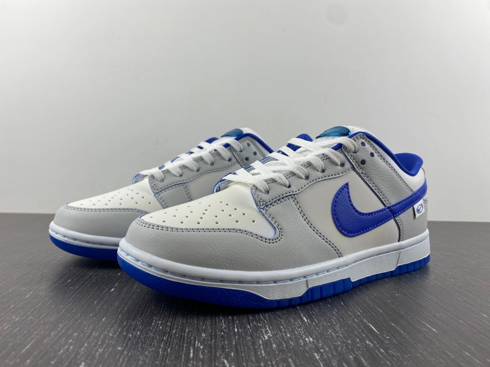 Nike SB Dunk Low FB1841-110