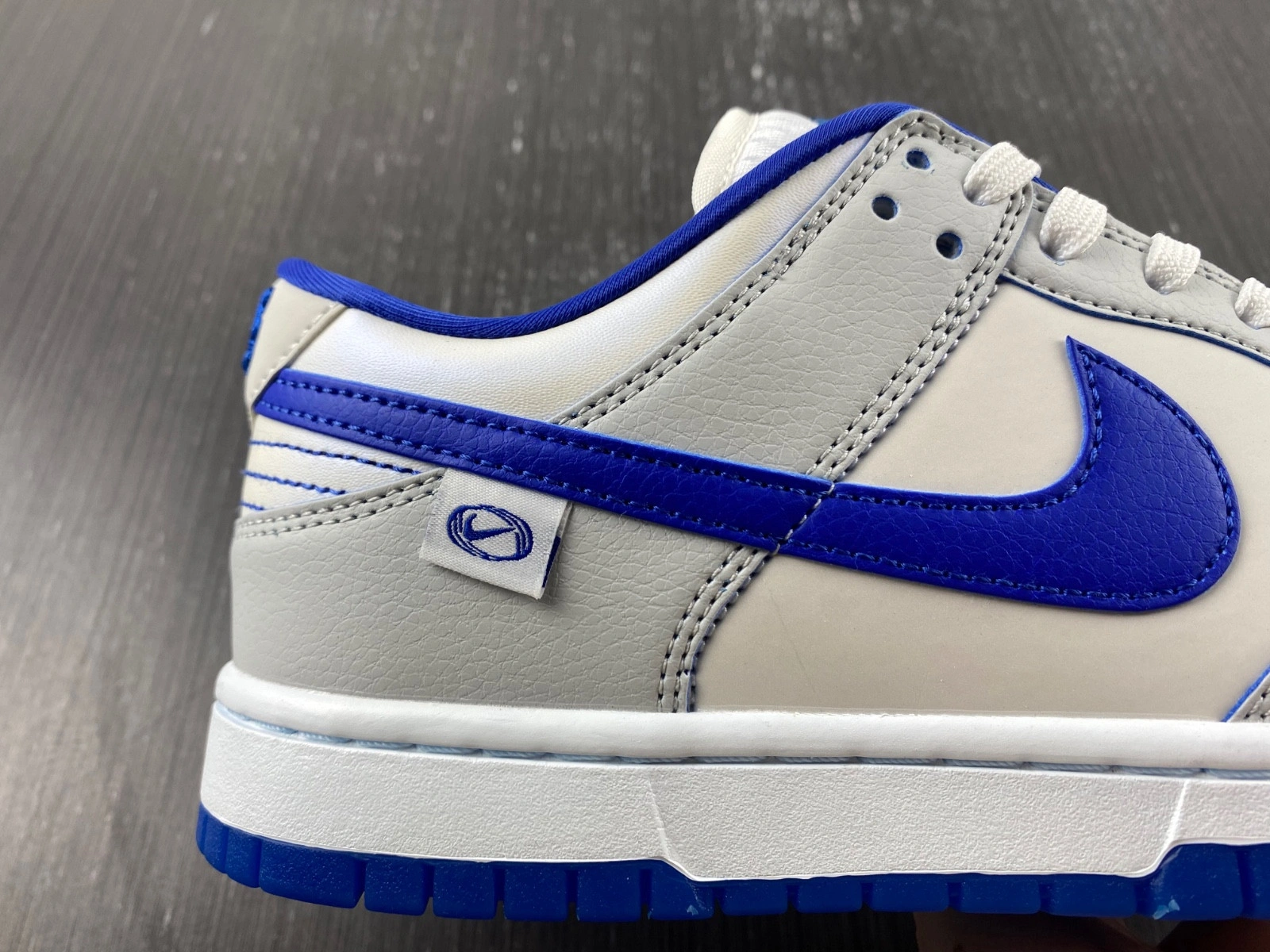 Nike SB Dunk Low FB1841-110