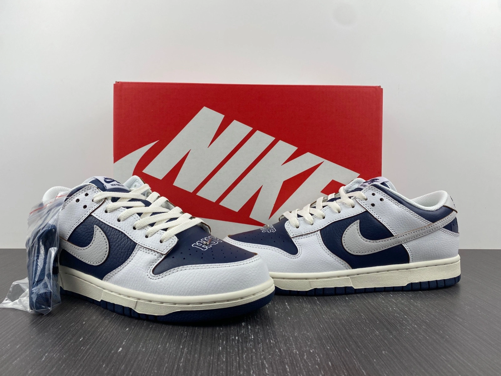 Nike SB Dunk Low HUF New York City - FD8775-100