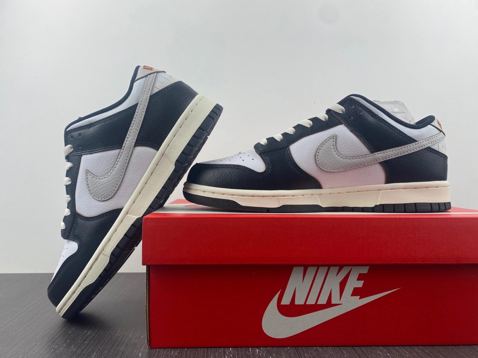 Nike SB Dunk Low HUF San Francisco - FD8775-001