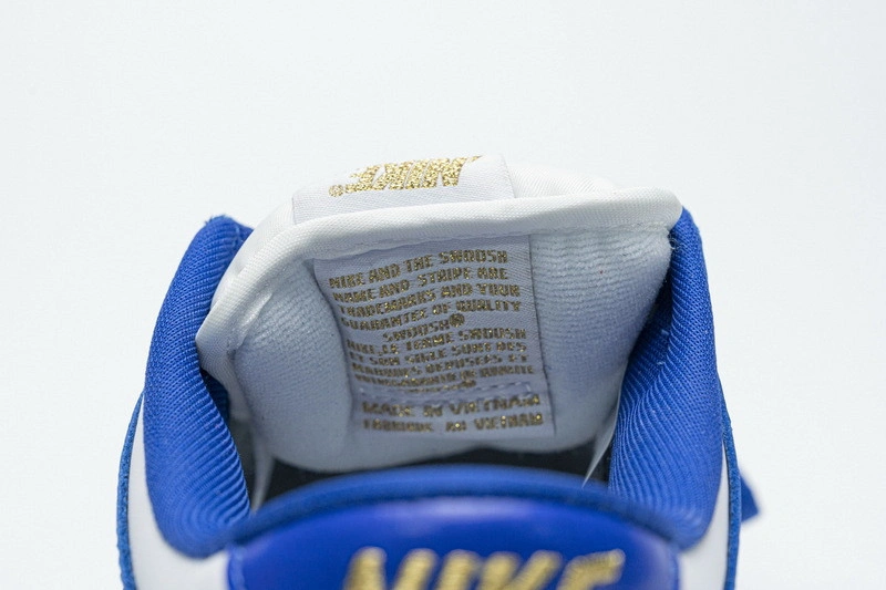 Nike SB Dunk Low Hyper Royal (2021) - DH3228-100