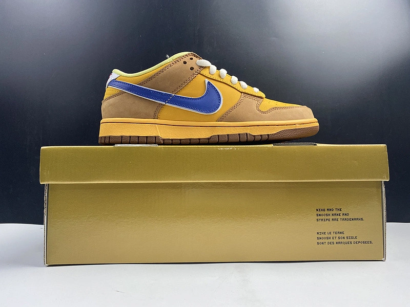 Nike SB Dunk Low Newcastle Brown Ale  313170-741