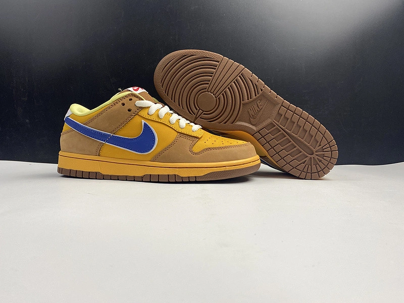 Nike SB Dunk Low Newcastle Brown Ale  313170-741