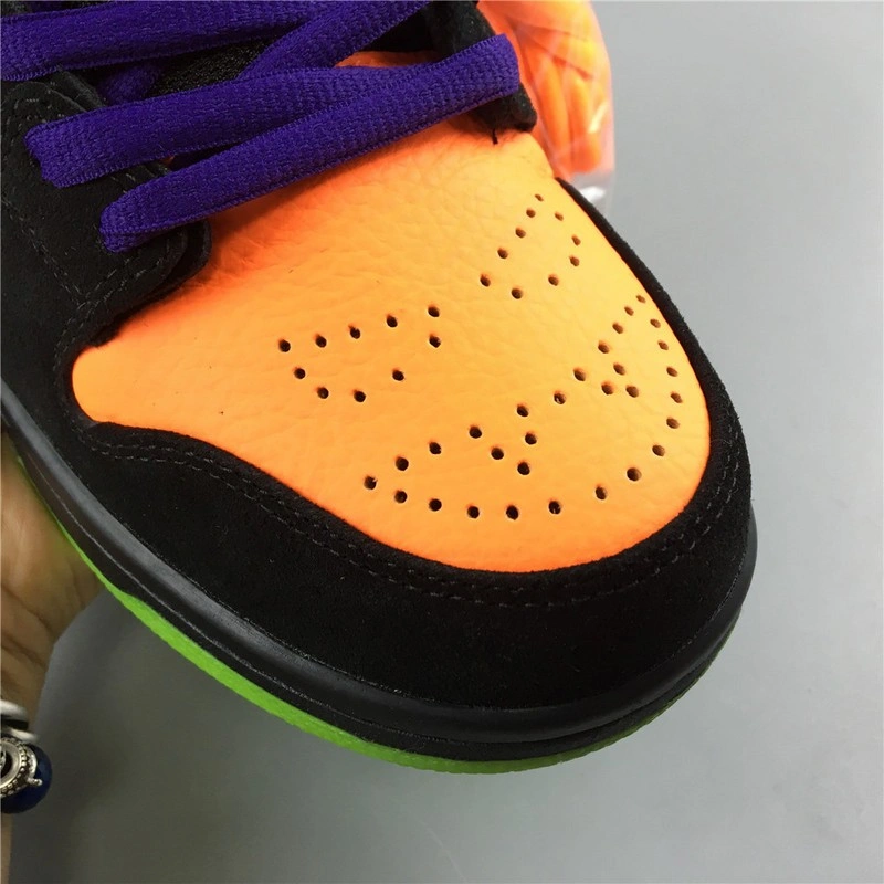 Nike SB Dunk Low Night of Mischief Halloween  BQ6817-006