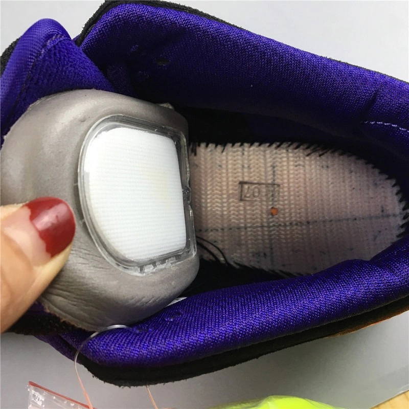 Nike SB Dunk Low Night of Mischief Halloween  BQ6817-006