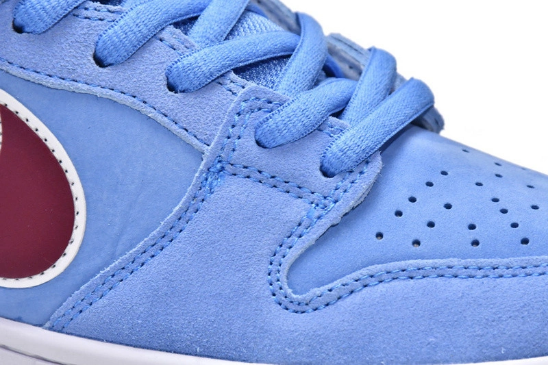 Nike SB Dunk Low Philadelphia Phillies - DQ4040-400
